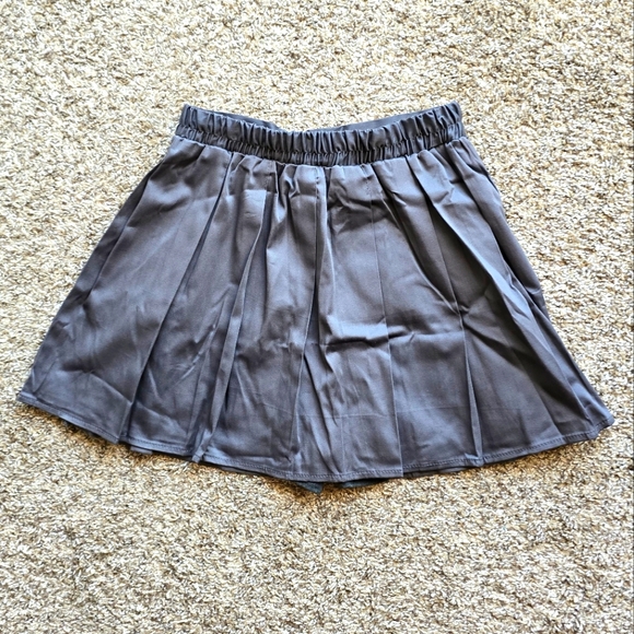 3/$20 Swank a Posh Tennis Skirt Size Small - Picture 4 of 7